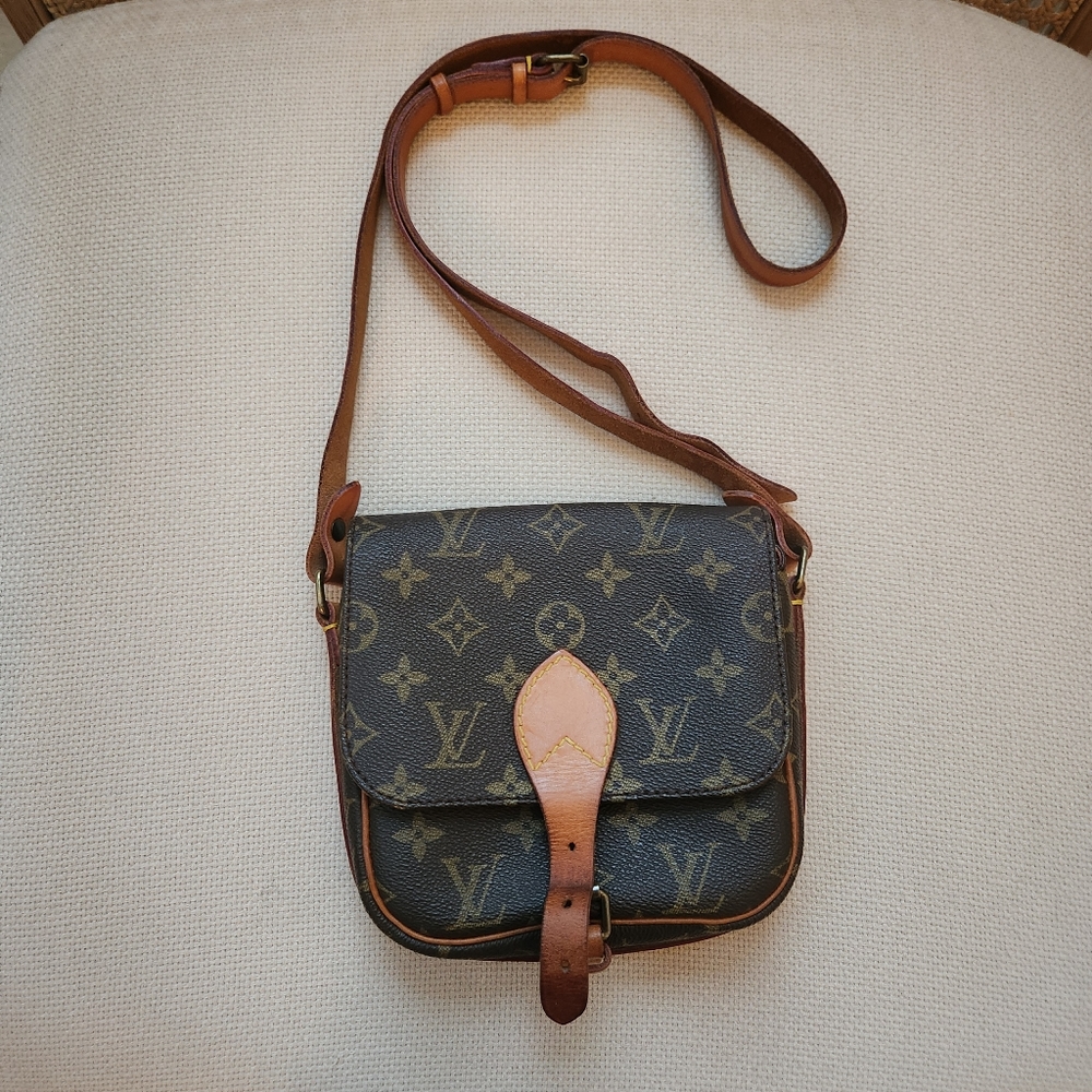 LOUIS VUITTONMonogram Cartouchiere